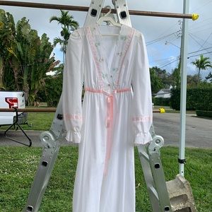 vintage 60s lounge/sleep dress